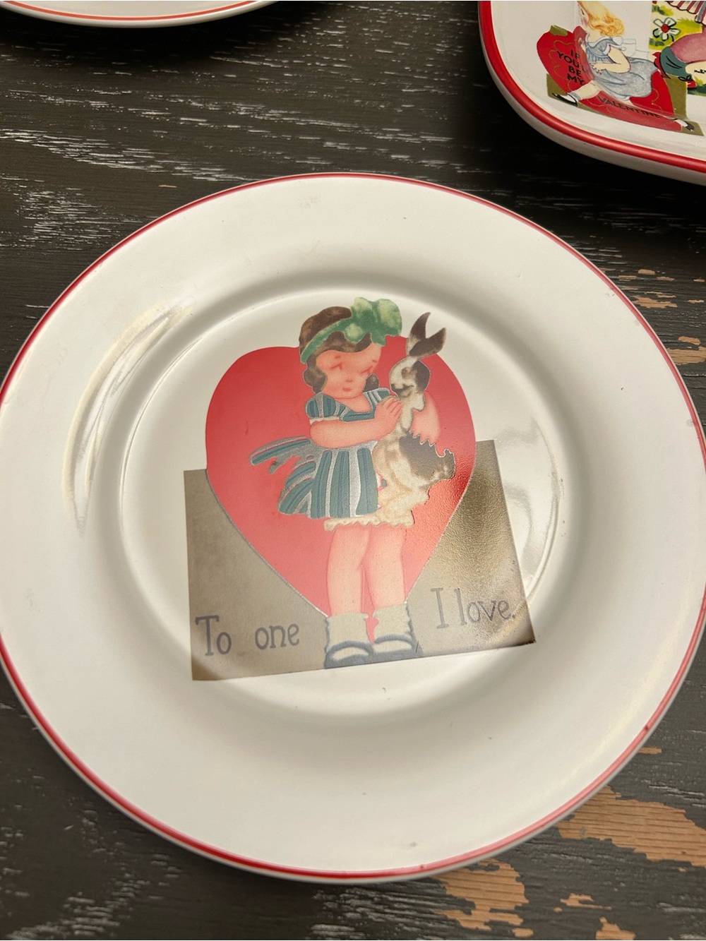 Rosanna Studio kitschy vintage Valentine plate set of 5. - Picture 6 of 9